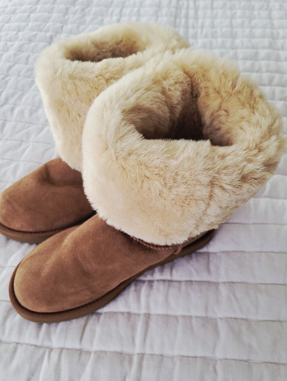 UGG Tall Chestnut Suede Boots, Sz 8, Like New - Picture 10 of 12